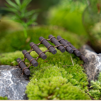 Bridge - Decorative mini bridge - Dark brown - 8 cm long