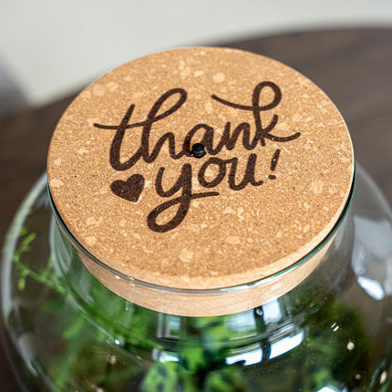 Gravierter LED-Korkdeckel – ‘THANK YOU’ – Eigener Text möglich – In 3 Größen